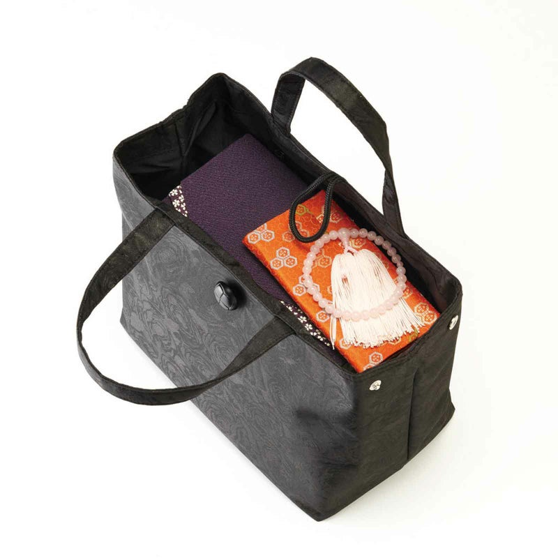 薔薇柄のジャガード生地を使用した手提げバッグ