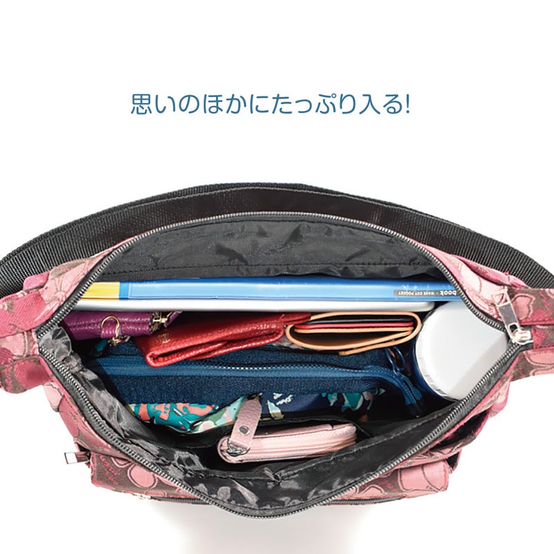 収納ポケット多数で荷物を整理しやすいショルダーバッグ